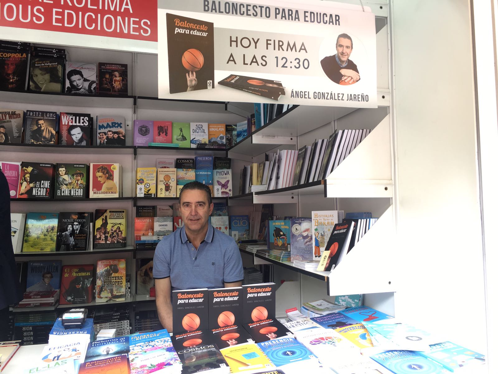 Fotografía de Ángel González Jareño en la Feria del libro 2018